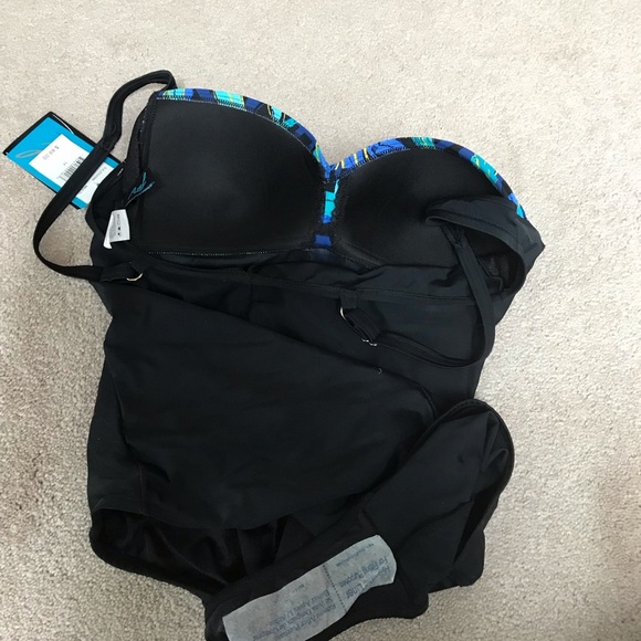 Azul by Maxine of Hollywood Swimsuit.  Size 14. Vibrant teal & blue multi top. - Picture 7 of 7